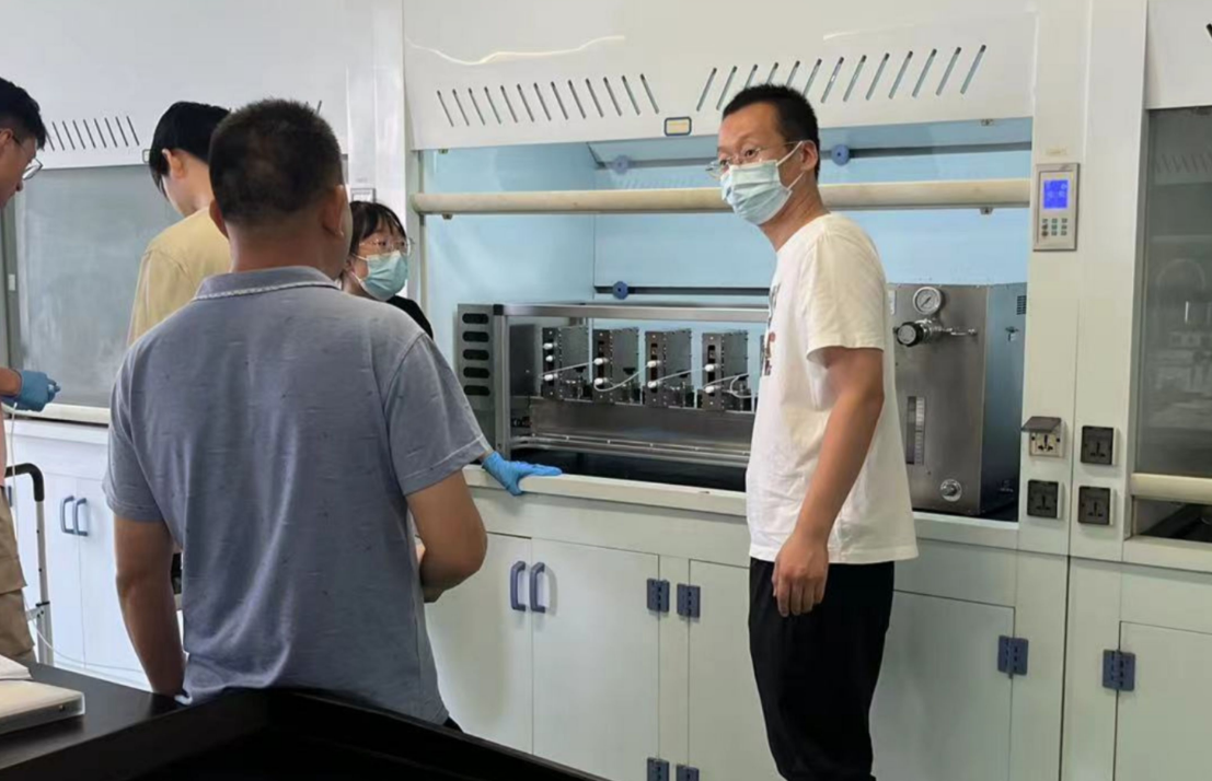 某药物研发企业钯碳加氢反应